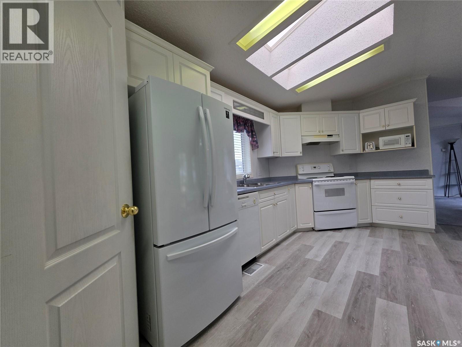 61 Prairie Sun Court, Swift Current, Saskatchewan  S9H 3X6 - Photo 2 - SK045412
