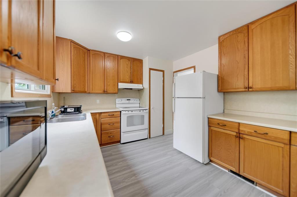 708 Sheppard Street, Winnipeg, Manitoba  R2P 0E6 - Photo 7 - 202620301
