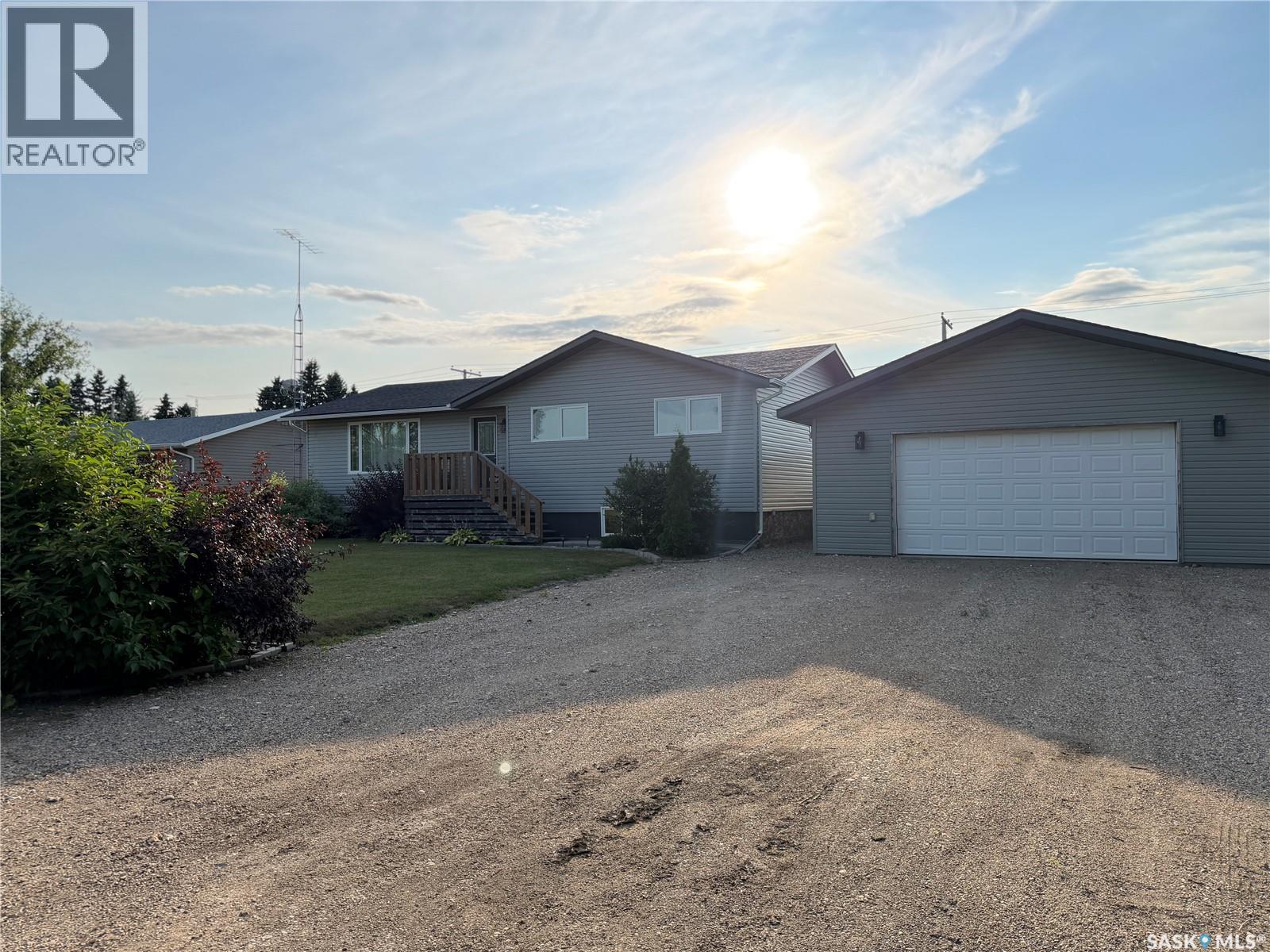 123 Railway Avenue, Lake Lenore, Saskatchewan  S0K 2J0 - Photo 1 - SK045208