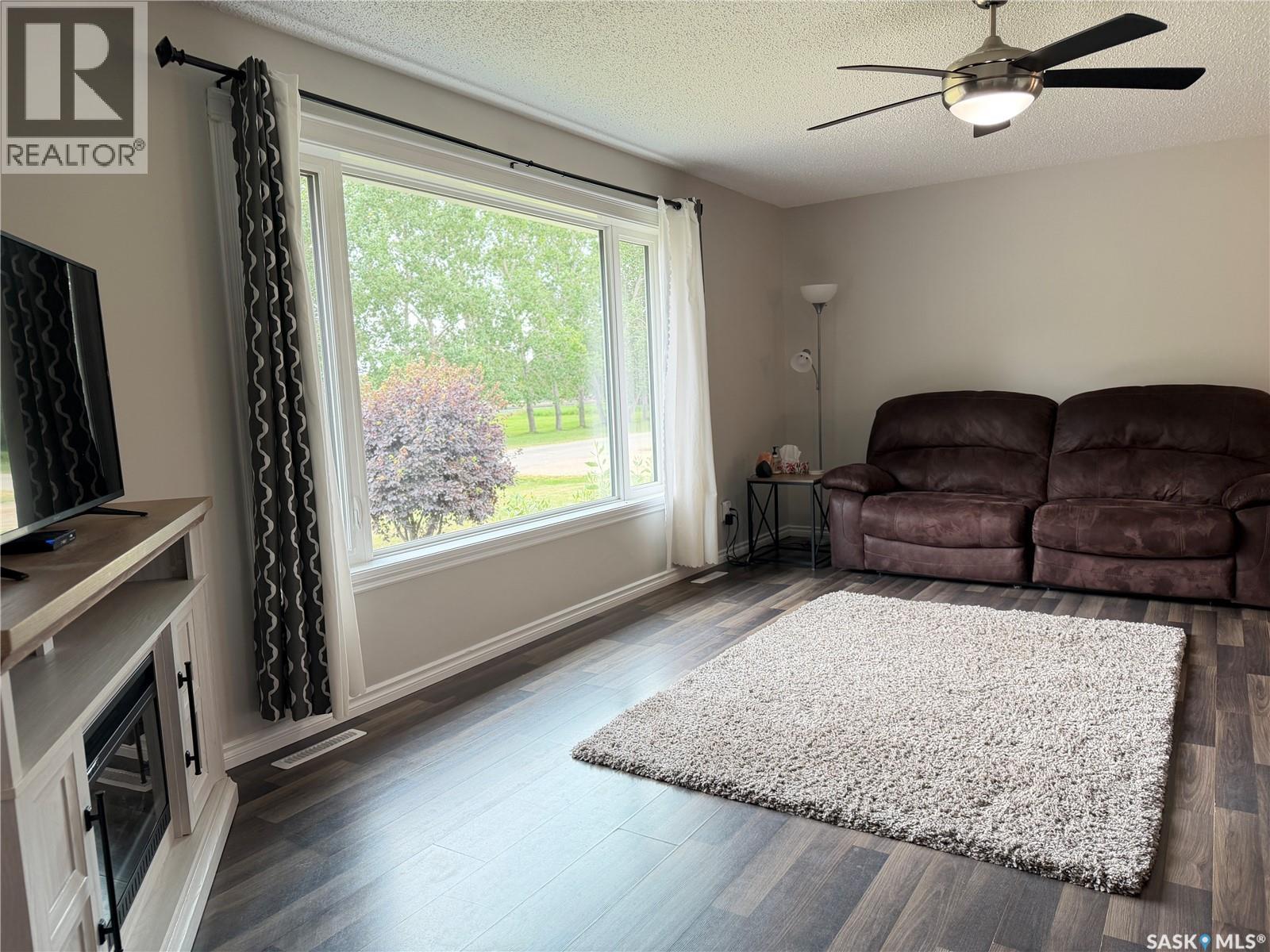 123 Railway Avenue, Lake Lenore, Saskatchewan  S0K 2J0 - Photo 7 - SK045208