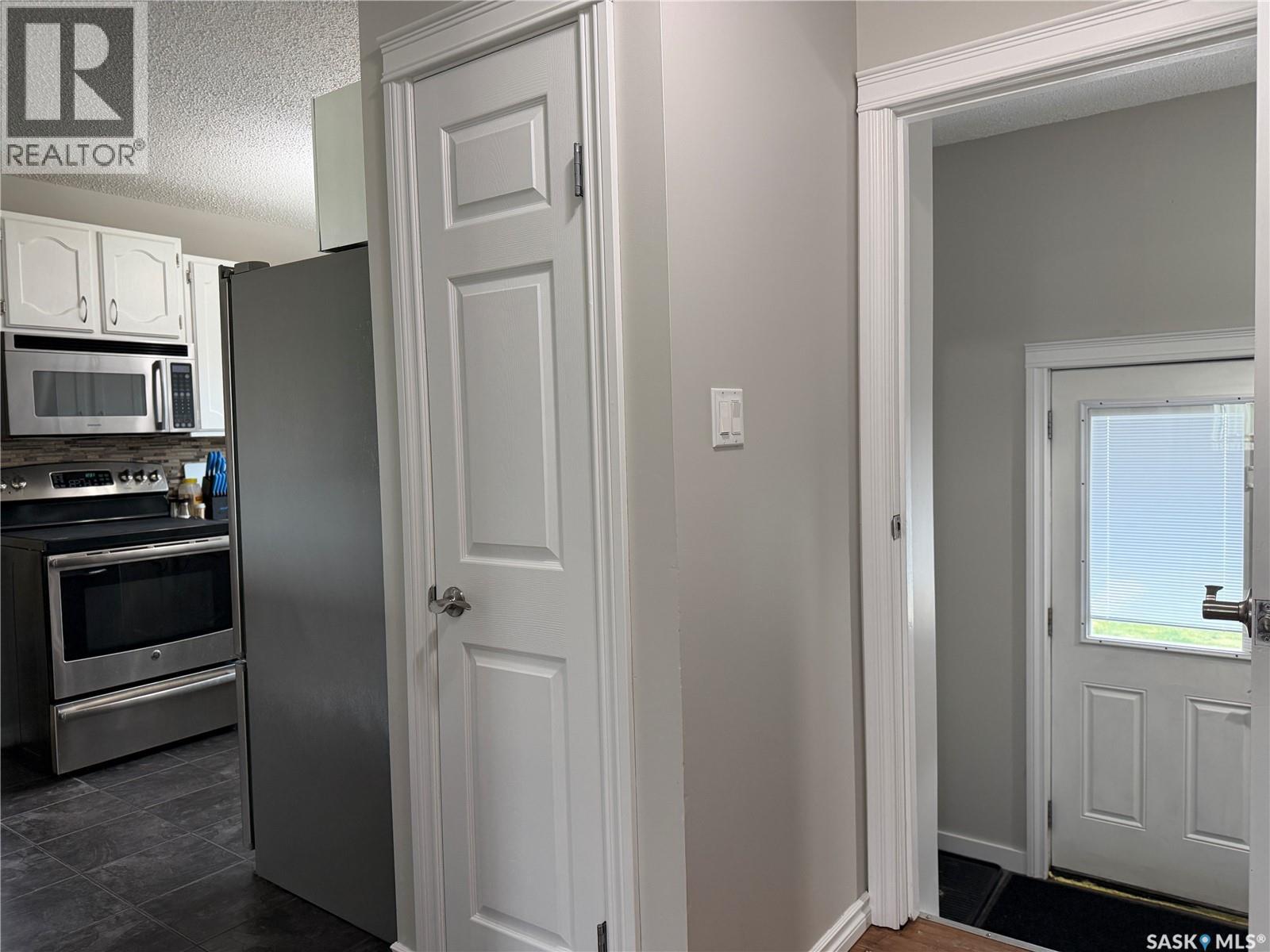 123 Railway Avenue, Lake Lenore, Saskatchewan  S0K 2J0 - Photo 24 - SK045208