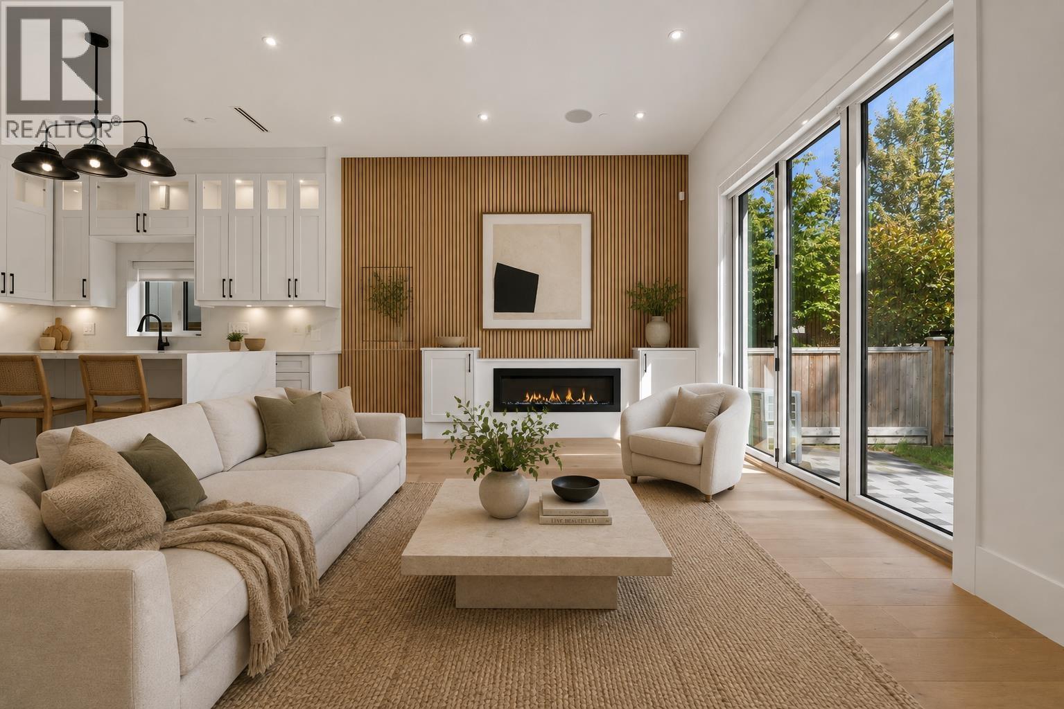 1 4463 WALDEN STREET, Vancouver, British Columbia