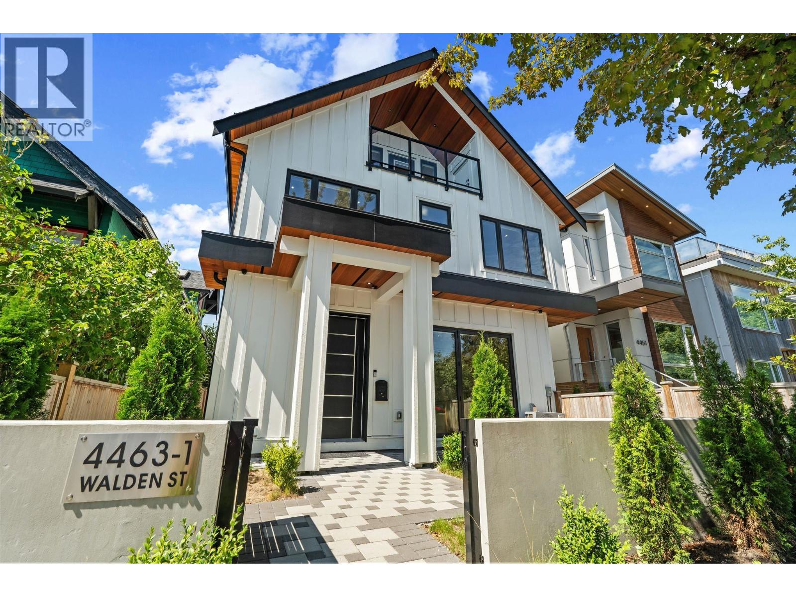 1 4463 Walden Street, Vancouver, British Columbia  V5V 3S4 - Photo 2 - R3155373