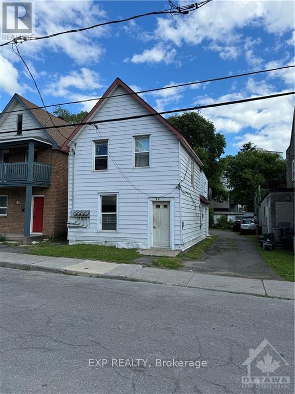 3 - 70 Barrette Street, Ottawa, Ontario  K1L 8A3 - Photo 2 - X13669482