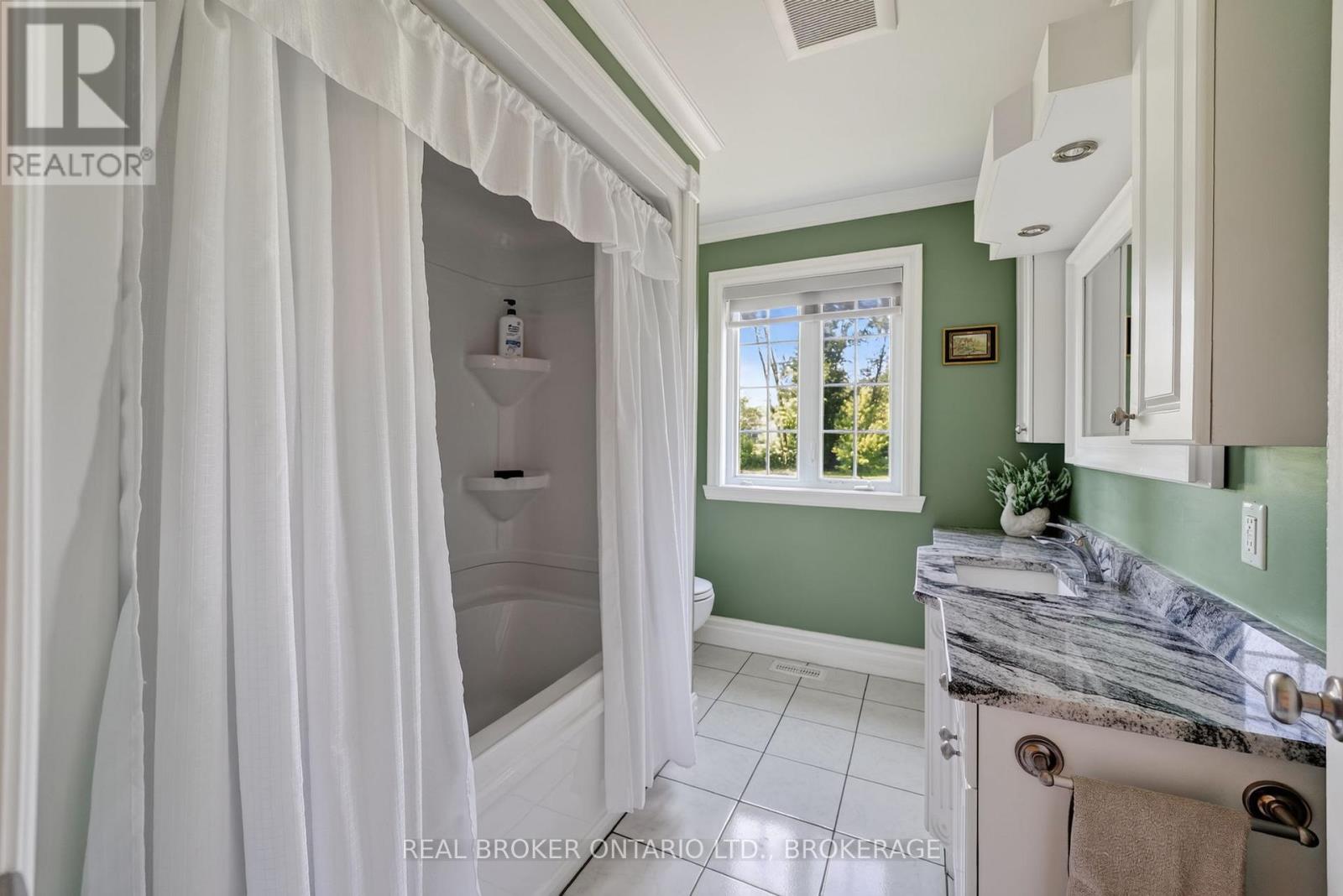 18523 Kenyon Conc Rd 1 Road, North Glengarry, Ontario  K0C 1B0 - Photo 15 - X13669498