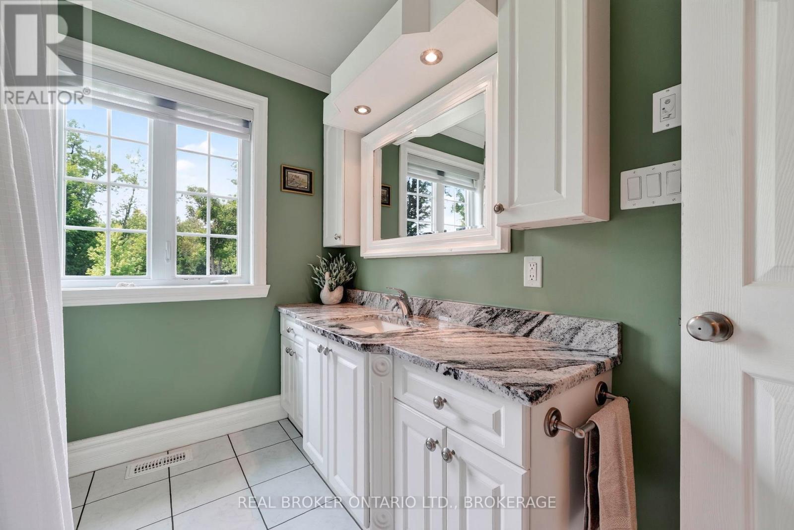 18523 Kenyon Conc Rd 1 Road, North Glengarry, Ontario  K0C 1B0 - Photo 16 - X13669498