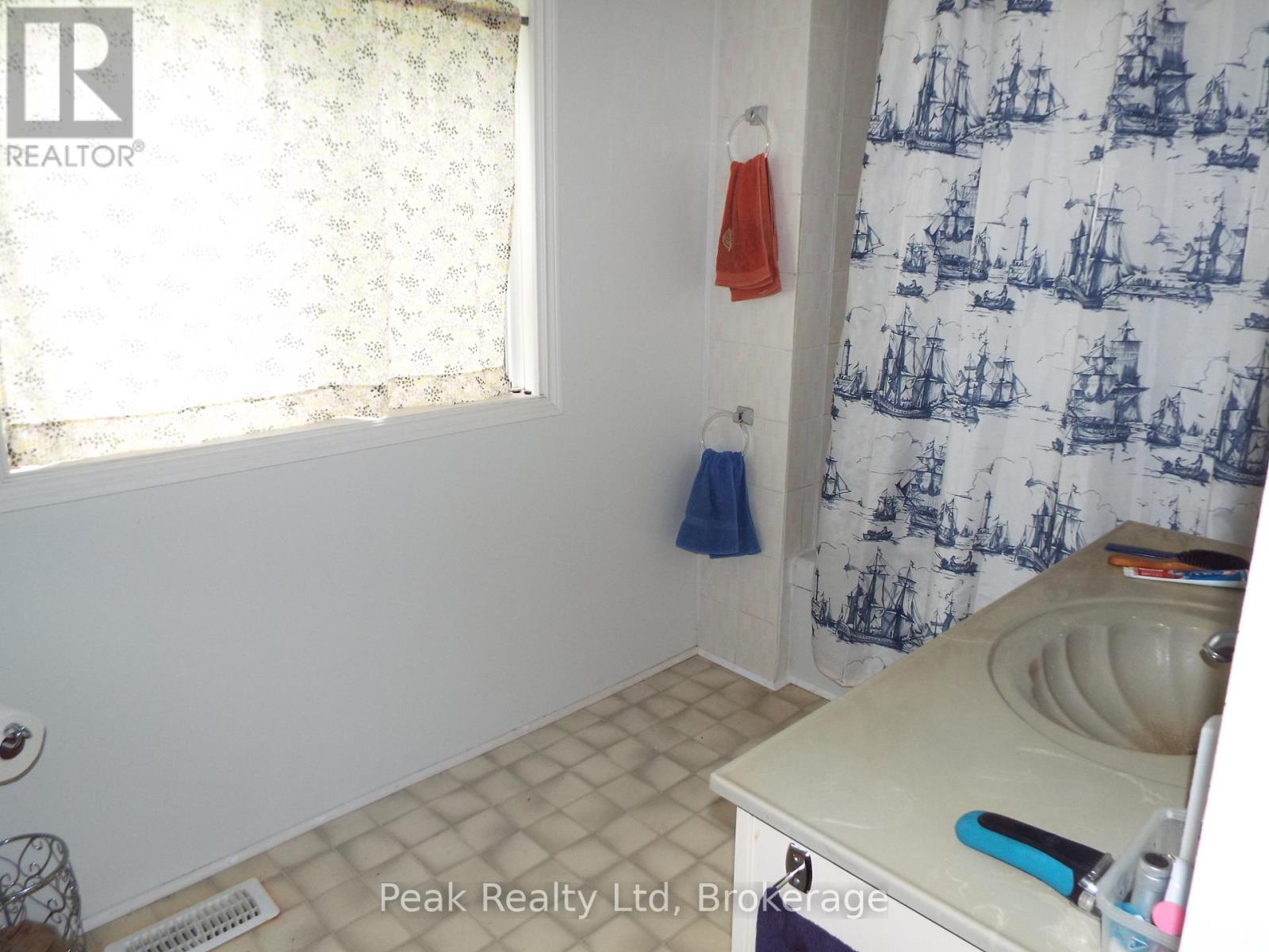 281 Turnberry Street, Huron East (Brussels), Ontario  N0G 1H0 - Photo 11 - X13669462