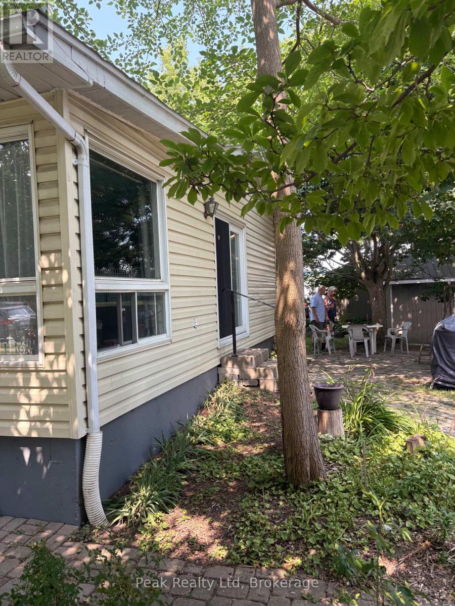 281 Turnberry Street, Huron East (Brussels), Ontario  N0G 1H0 - Photo 4 - X13669462