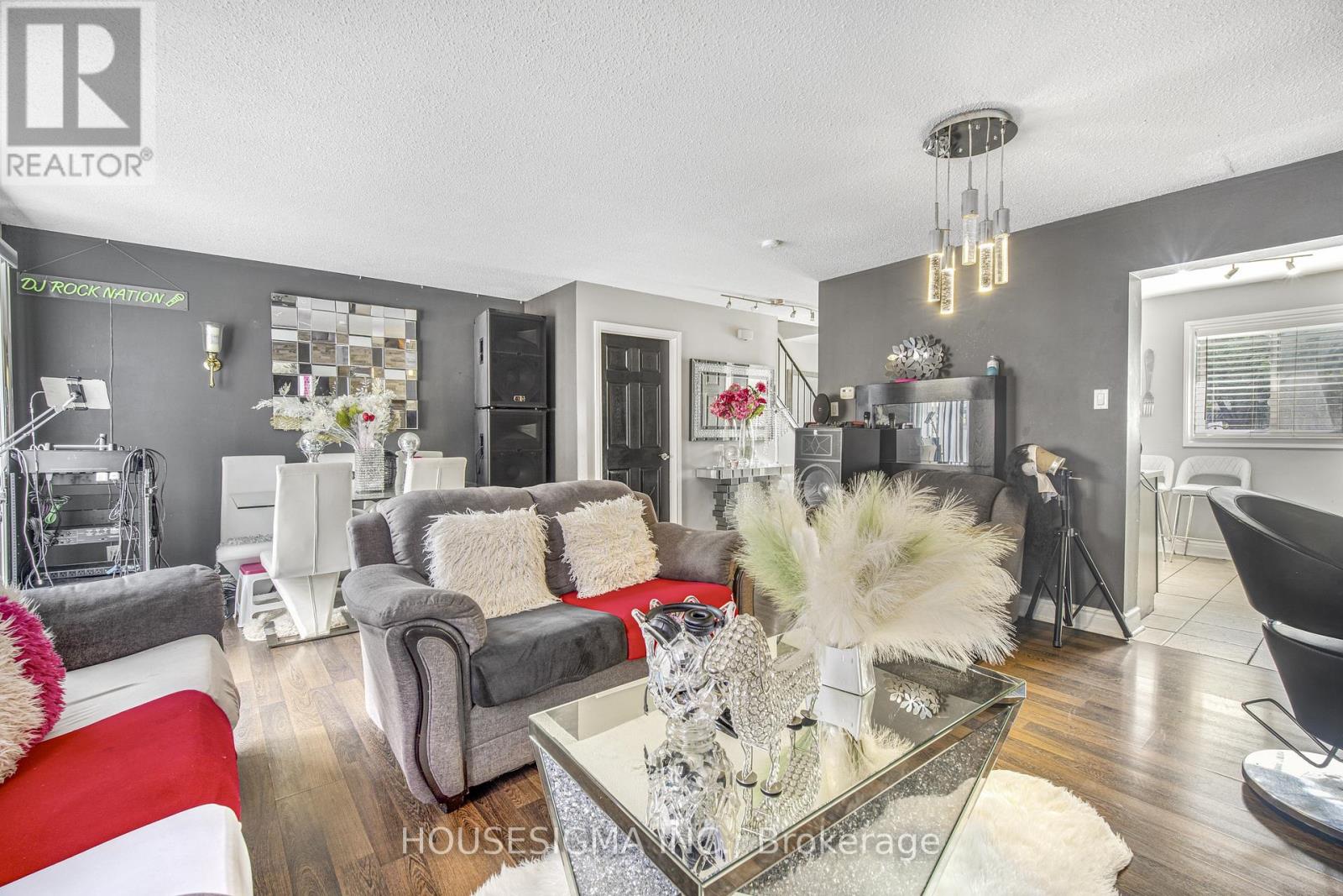 61 - 105 Hansen Road N, Brampton, Ontario  L6V 3C9 - Photo 6 - W13669472