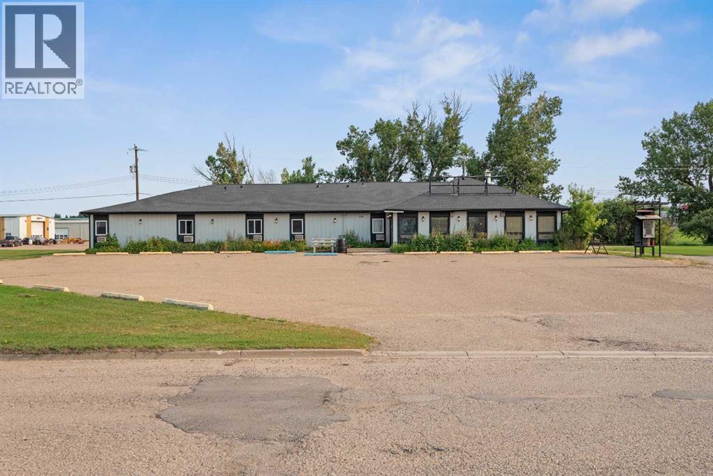 110 1 Avenue N, Trochu, Alberta  T0M 2C0 - Photo 1 - A2330989