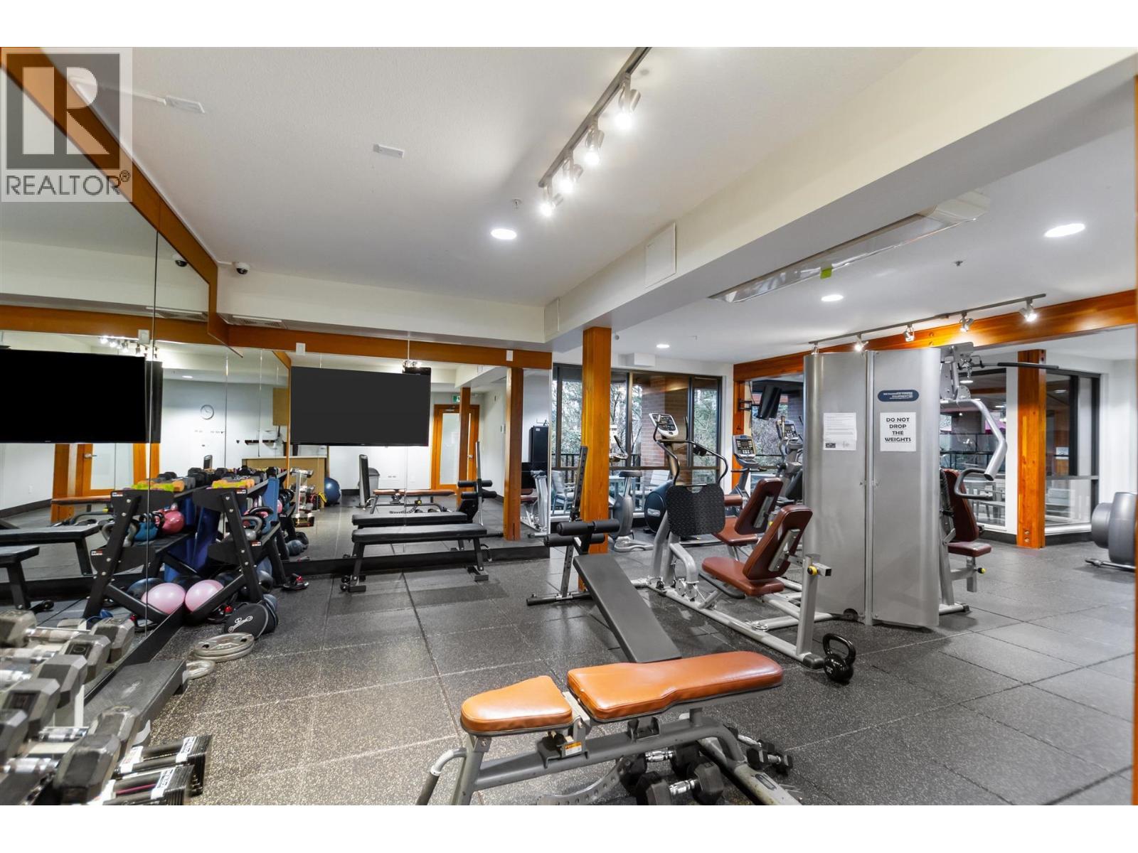 404 719 W 3rd Street, North Vancouver, British Columbia V7M 0E7 - Photo 14 - R3155135