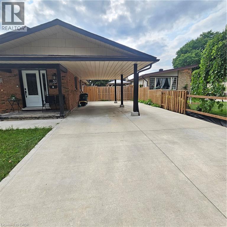 52 SELKIRK Court Unit# 2, Kitchener, Ontario