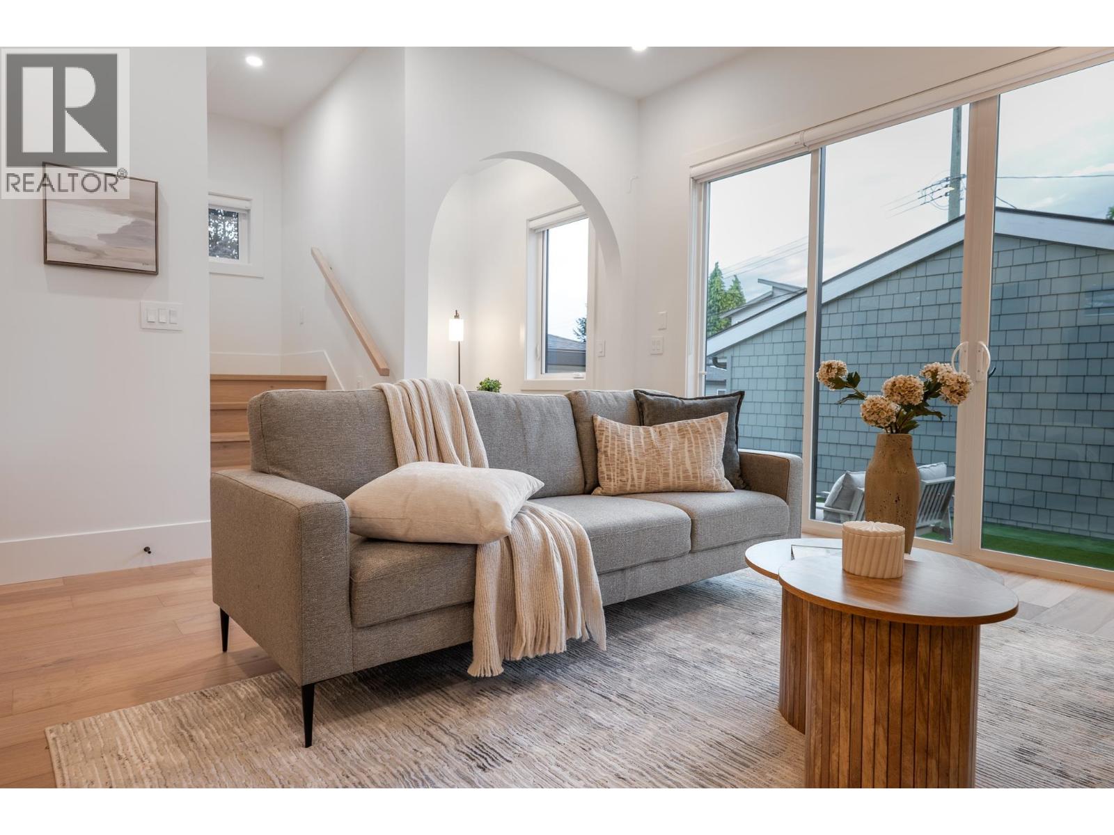 101 2259 Lobb Avenue, Port Coquitlam, British Columbia  V3C 1M5 - Photo 25 - R3145637