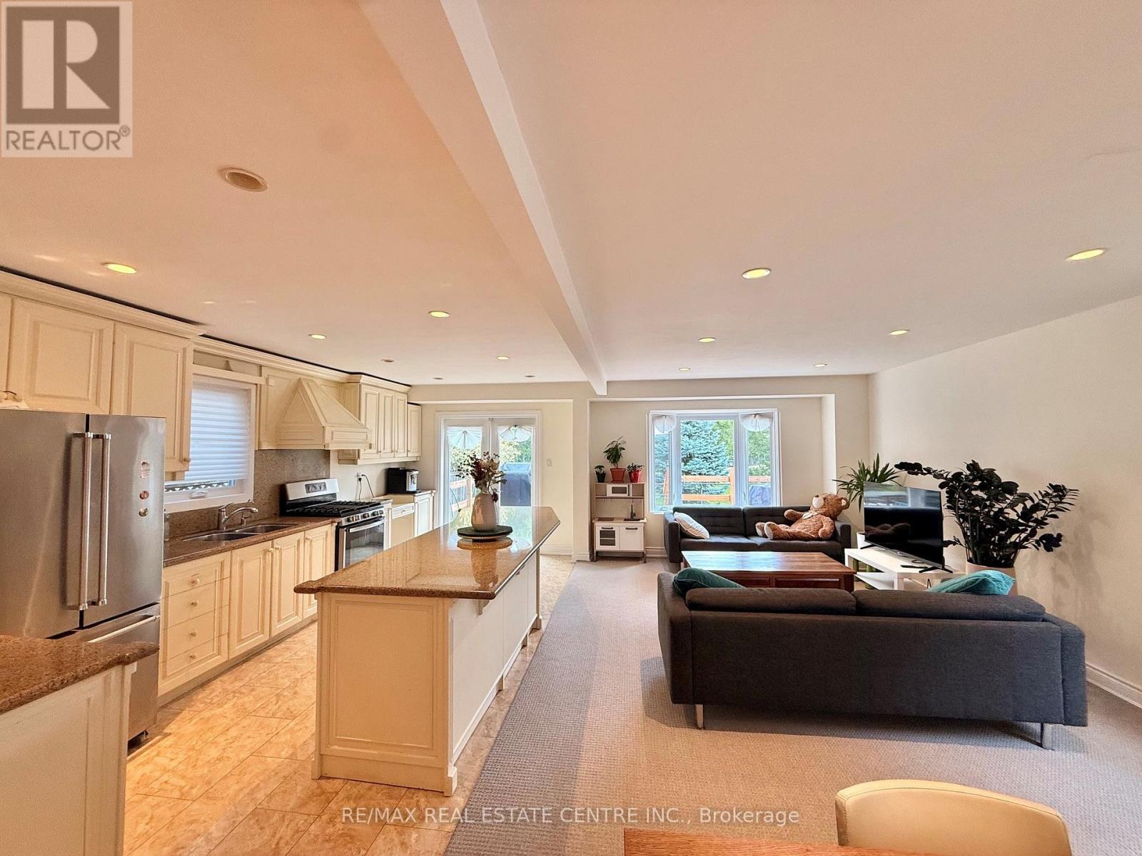 2197 Munn's Avenue, Oakville, Ontario  L6H 3S9 - Photo 5 - W13528816