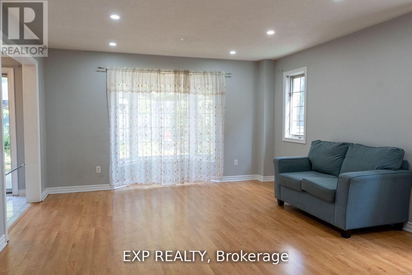 65 Quail Feather Crescent, Brampton, Ontario  L6R 1S1 - Photo 3 - W13642126