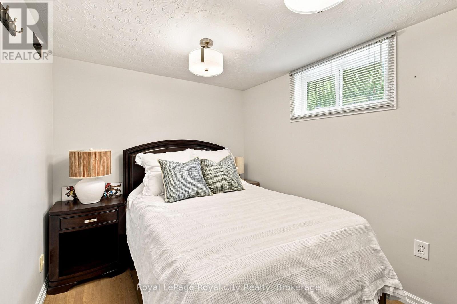 27 Carey Crescent, Guelph, Ontario  N1H 7J9 - Photo 27 - X13669530