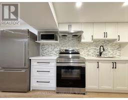 60 ATTRIDGE DRIVE, Aurora, Ontario