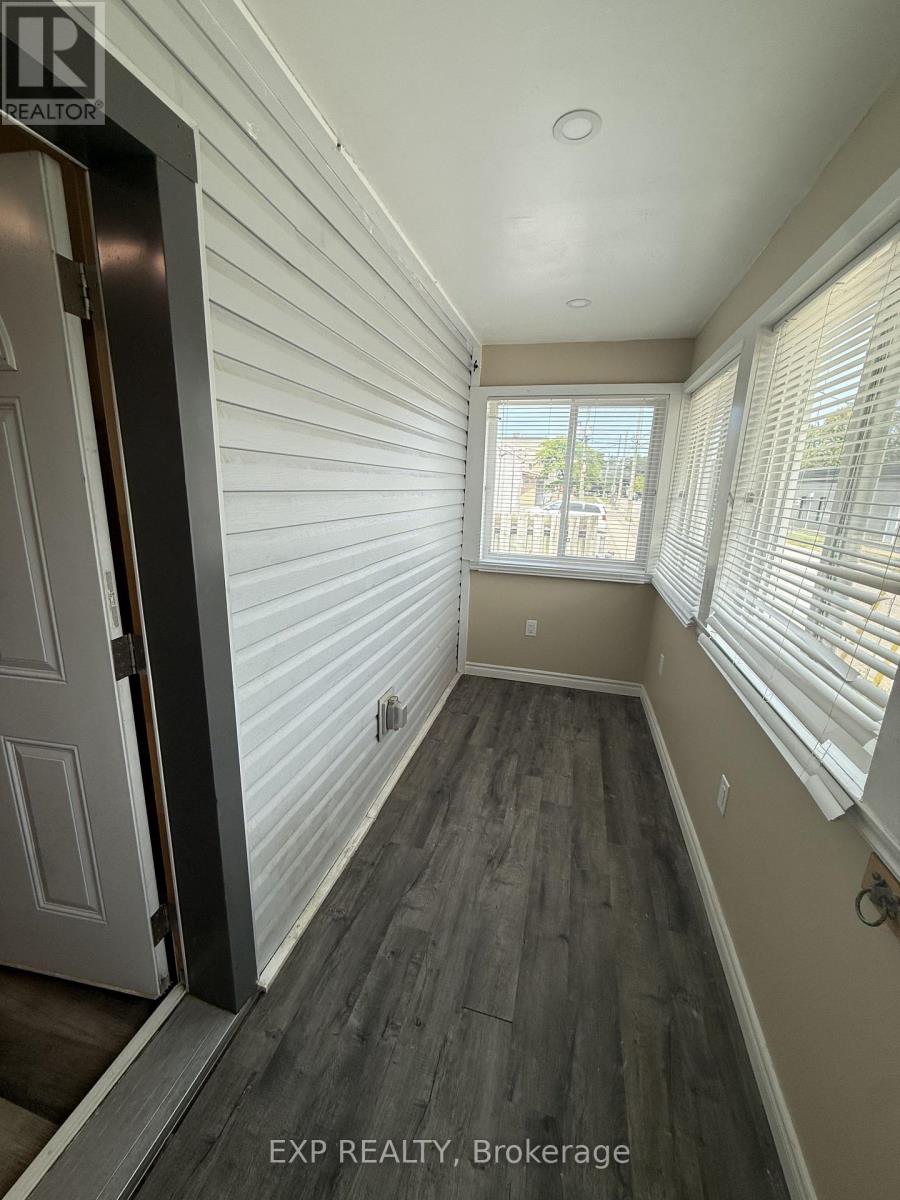 33 Concord Avenue, St. Catharines, Ontario  L2M 5N5 - Photo 2 - X13603498