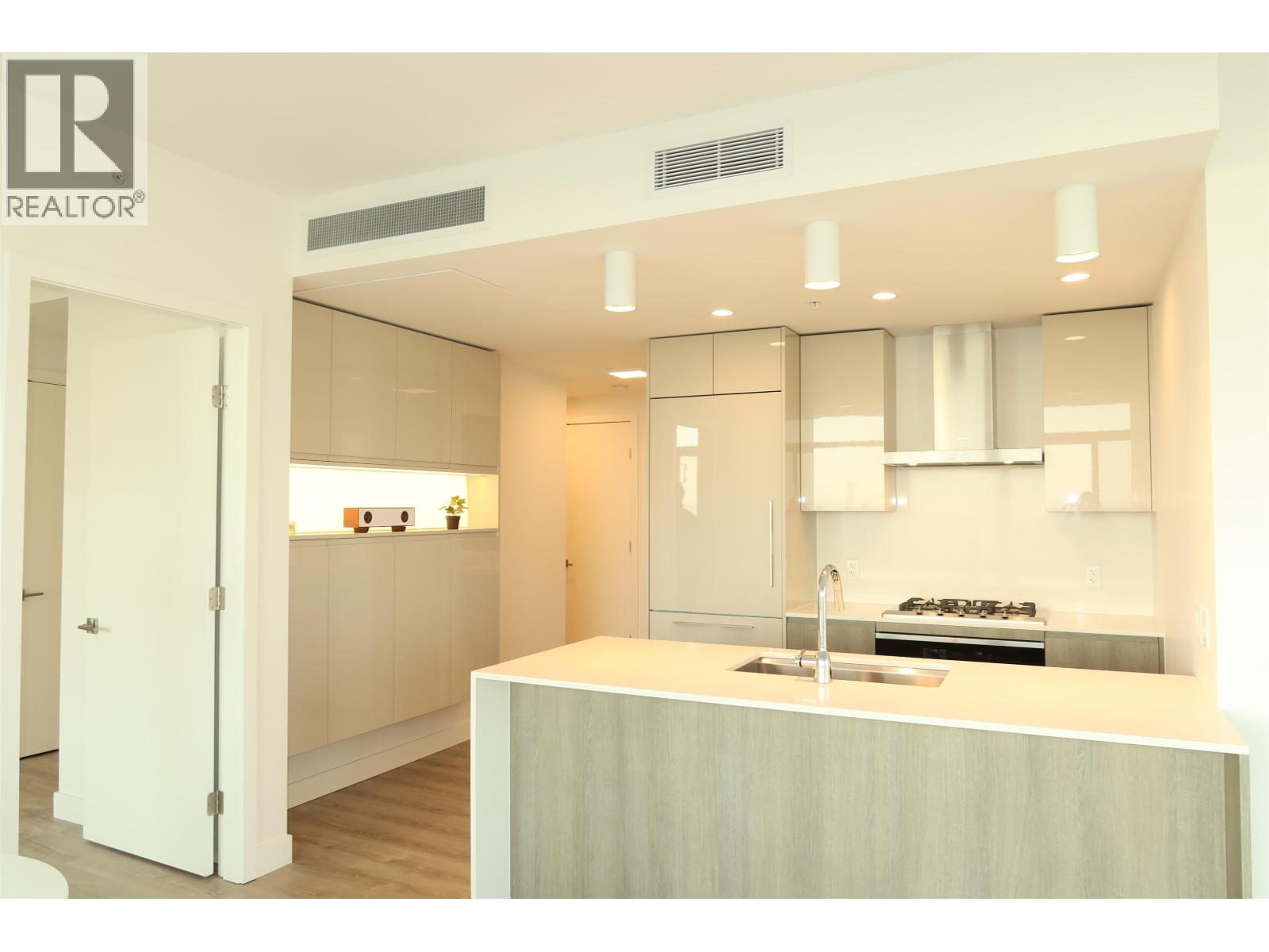 1804 6511 Sussex Avenue, Burnaby, British Columbia  V5H 0K5 - Photo 2 - R3155178