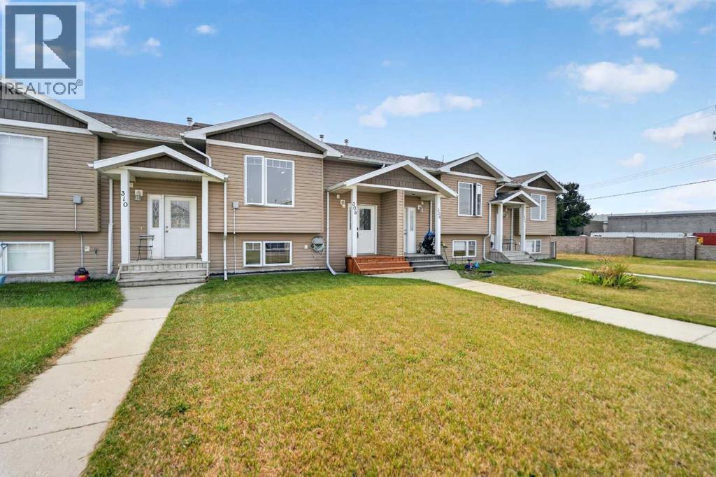 308 10a Street, Nobleford, Alberta  T0L 1S0 - Photo 3 - A2336345