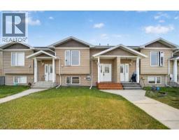 308 10a Street, Nobleford, Alberta