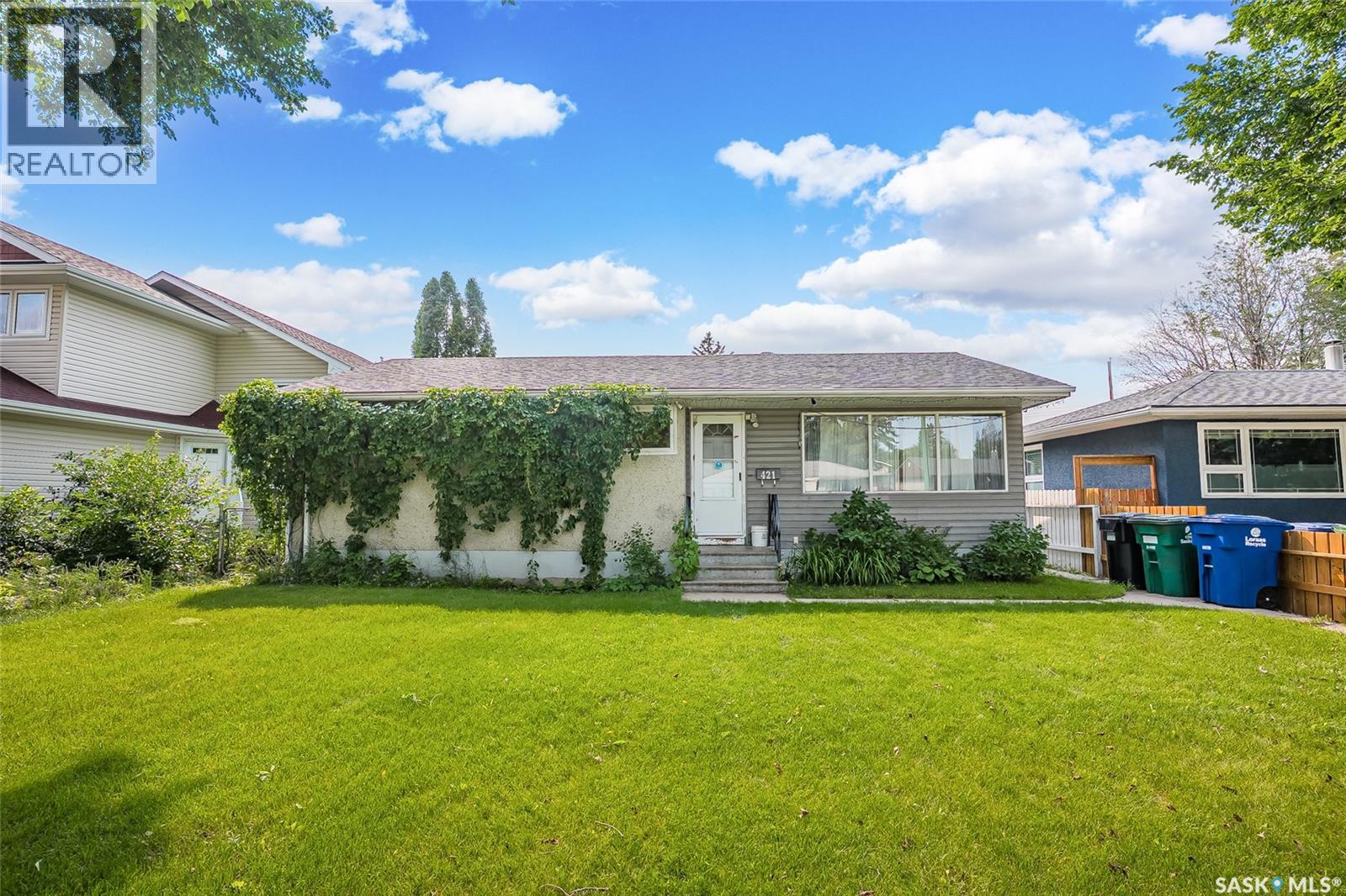 421 Y Avenue S, Saskatoon, Saskatchewan  S7M 3J8 - Photo 1 - SK045177