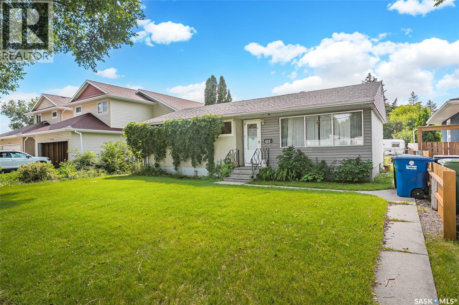 421 Y Avenue S, Saskatoon, Saskatchewan  S7M 3J8 - Photo 2 - SK045177