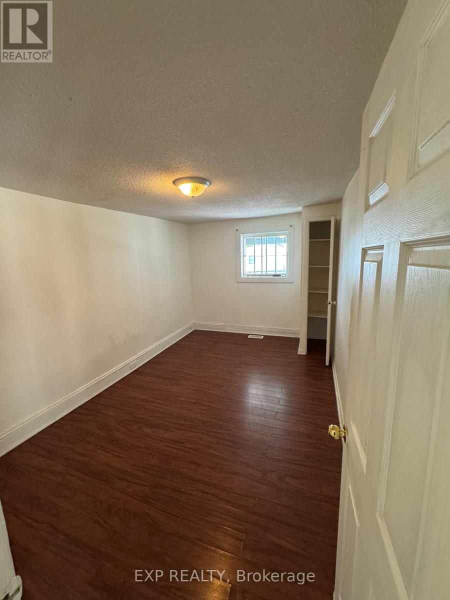 2 - 72 Barrette Street, Ottawa, Ontario  K1L 8A3 - Photo 2 - X13669572