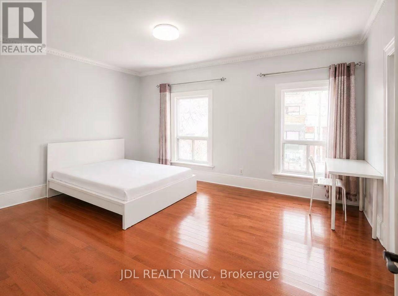 SUITE A, 2ND FLOOR - 60 GRANGE AVE TORONTO M5T 1C9 AVENUE, Toronto, Ontario