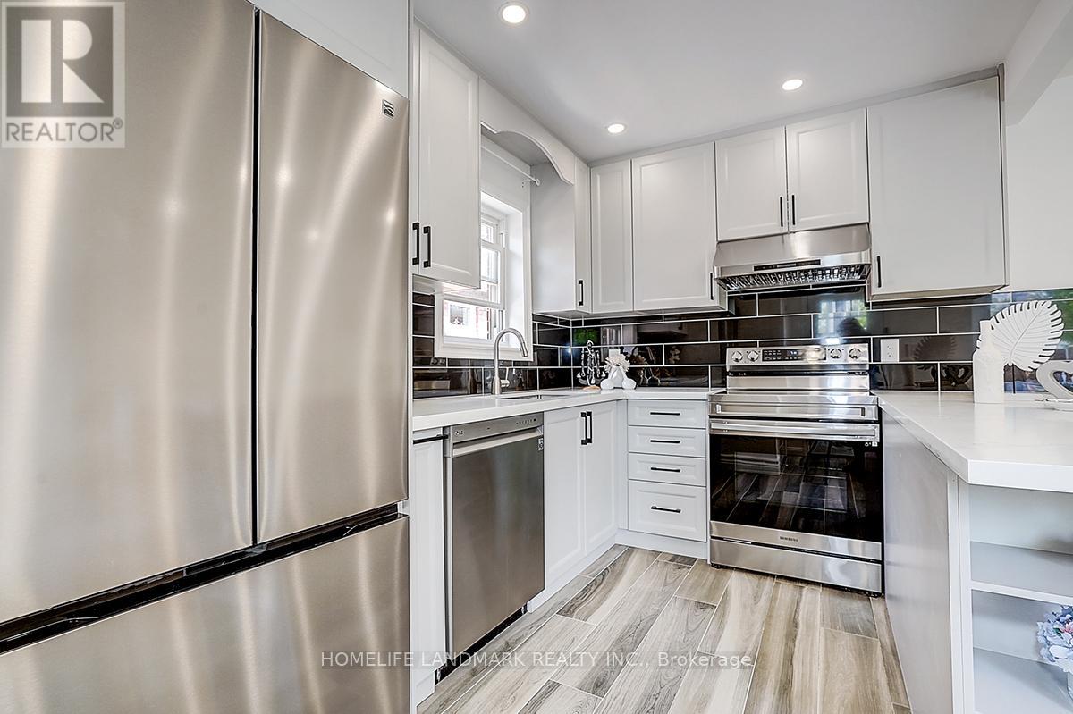609 Mortimer Avenue, Toronto, Ontario  M4C 2J6 - Photo 12 - E13669590