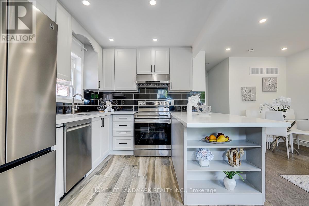 609 Mortimer Avenue, Toronto, Ontario  M4C 2J6 - Photo 13 - E13669590