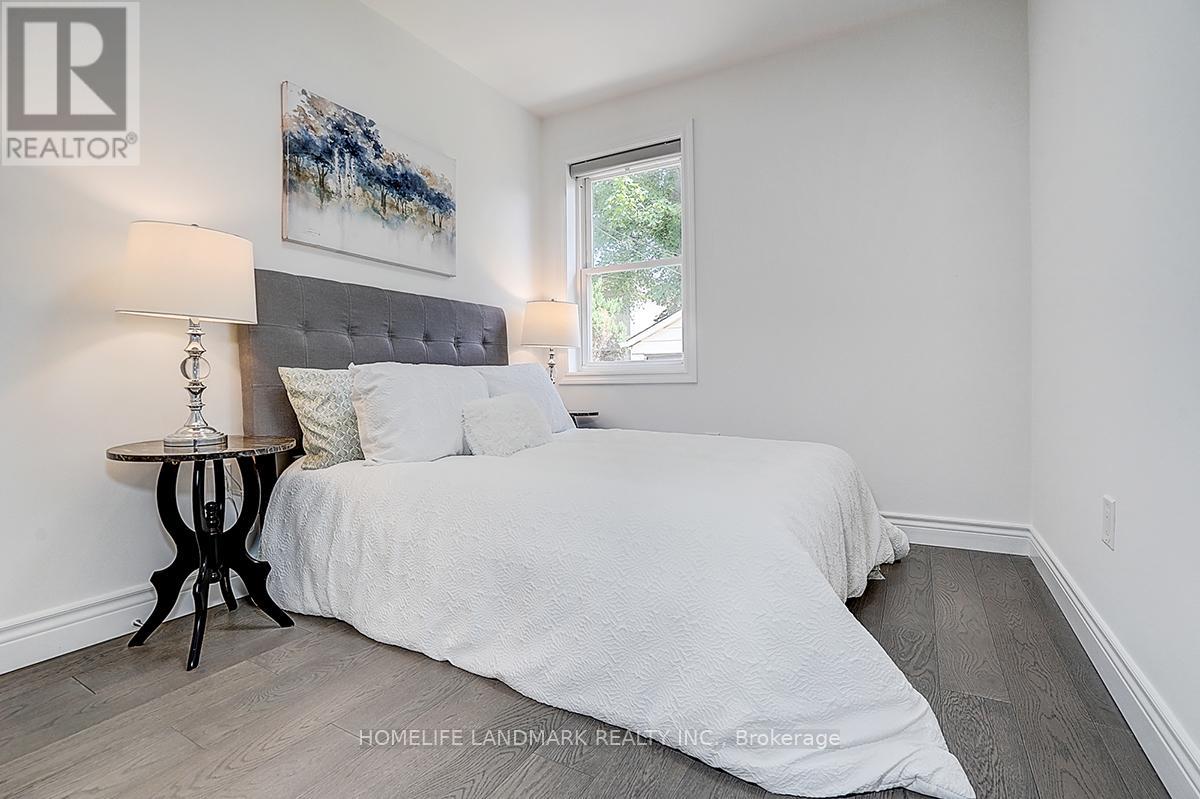609 Mortimer Avenue, Toronto, Ontario  M4C 2J6 - Photo 19 - E13669590