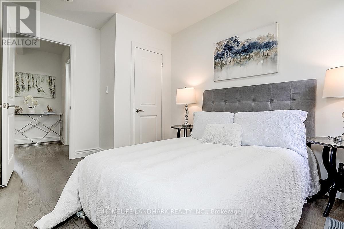 609 Mortimer Avenue, Toronto, Ontario  M4C 2J6 - Photo 20 - E13669590