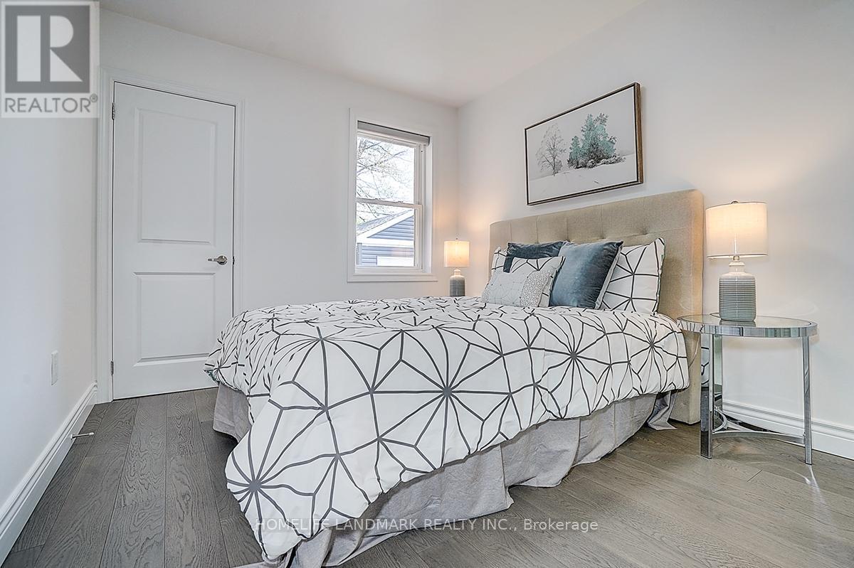 609 Mortimer Avenue, Toronto, Ontario  M4C 2J6 - Photo 21 - E13669590