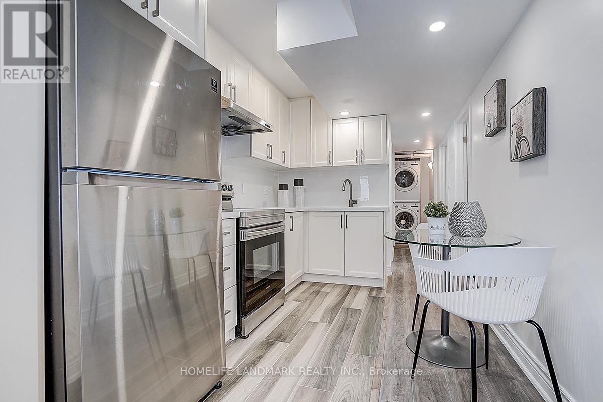 609 Mortimer Avenue, Toronto, Ontario  M4C 2J6 - Photo 35 - E13669590
