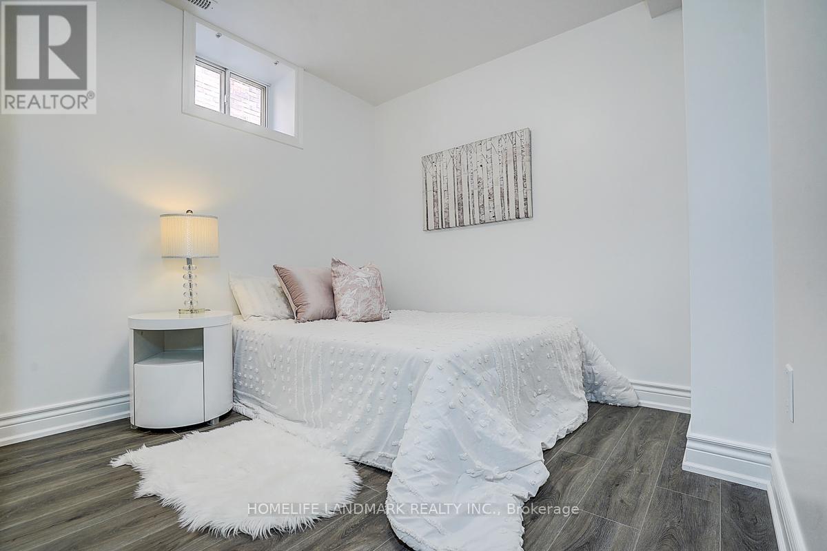 609 Mortimer Avenue, Toronto, Ontario  M4C 2J6 - Photo 40 - E13669590