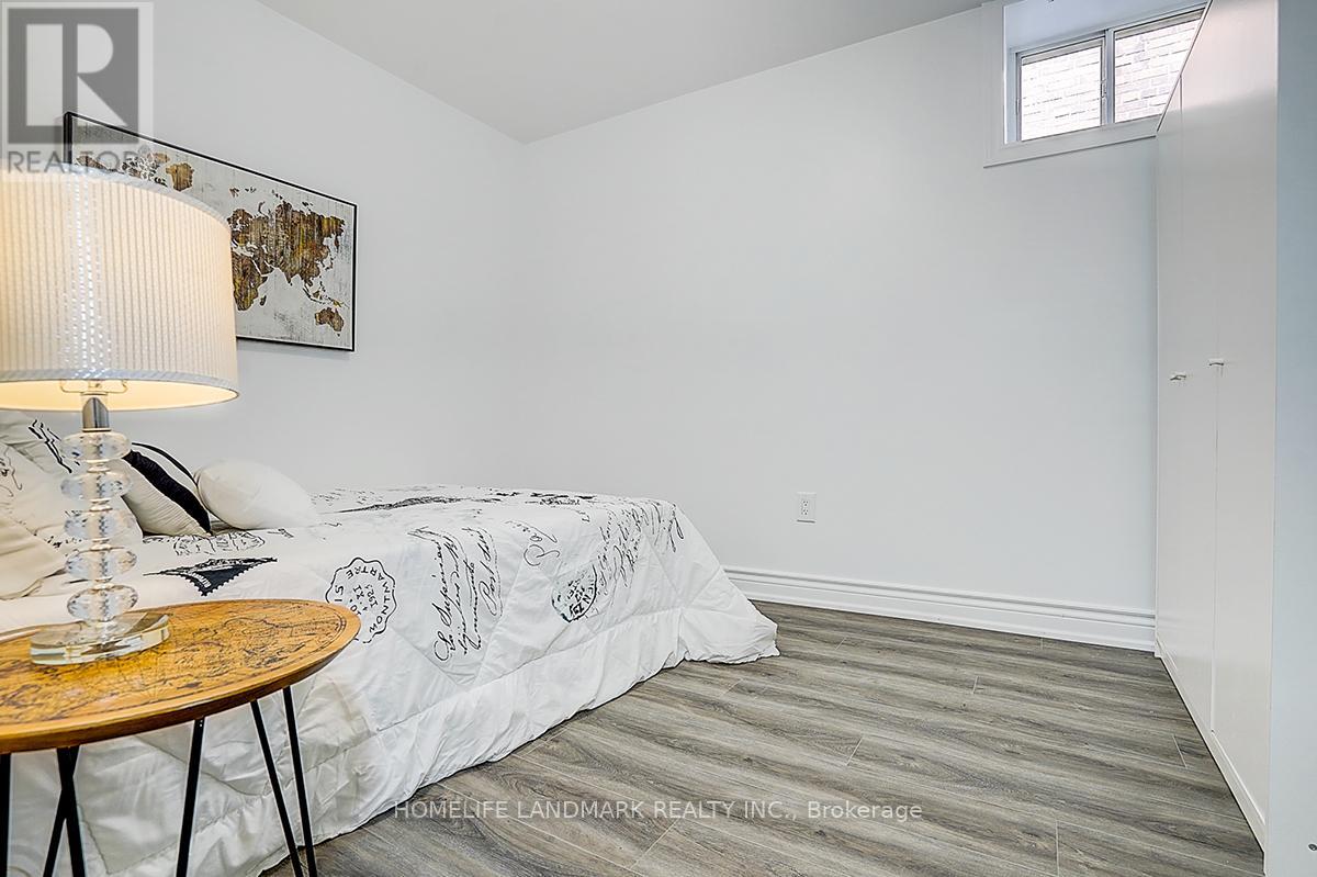609 Mortimer Avenue, Toronto, Ontario  M4C 2J6 - Photo 42 - E13669590