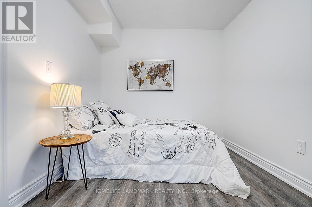 609 Mortimer Avenue, Toronto, Ontario  M4C 2J6 - Photo 43 - E13669590