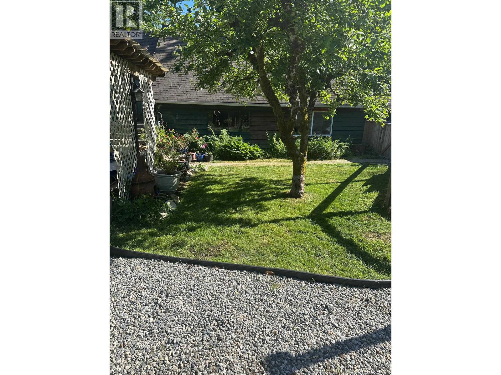 988 Cemetery Road, Gibsons, British Columbia  V0N 1V7 - Photo 5 - R3145417