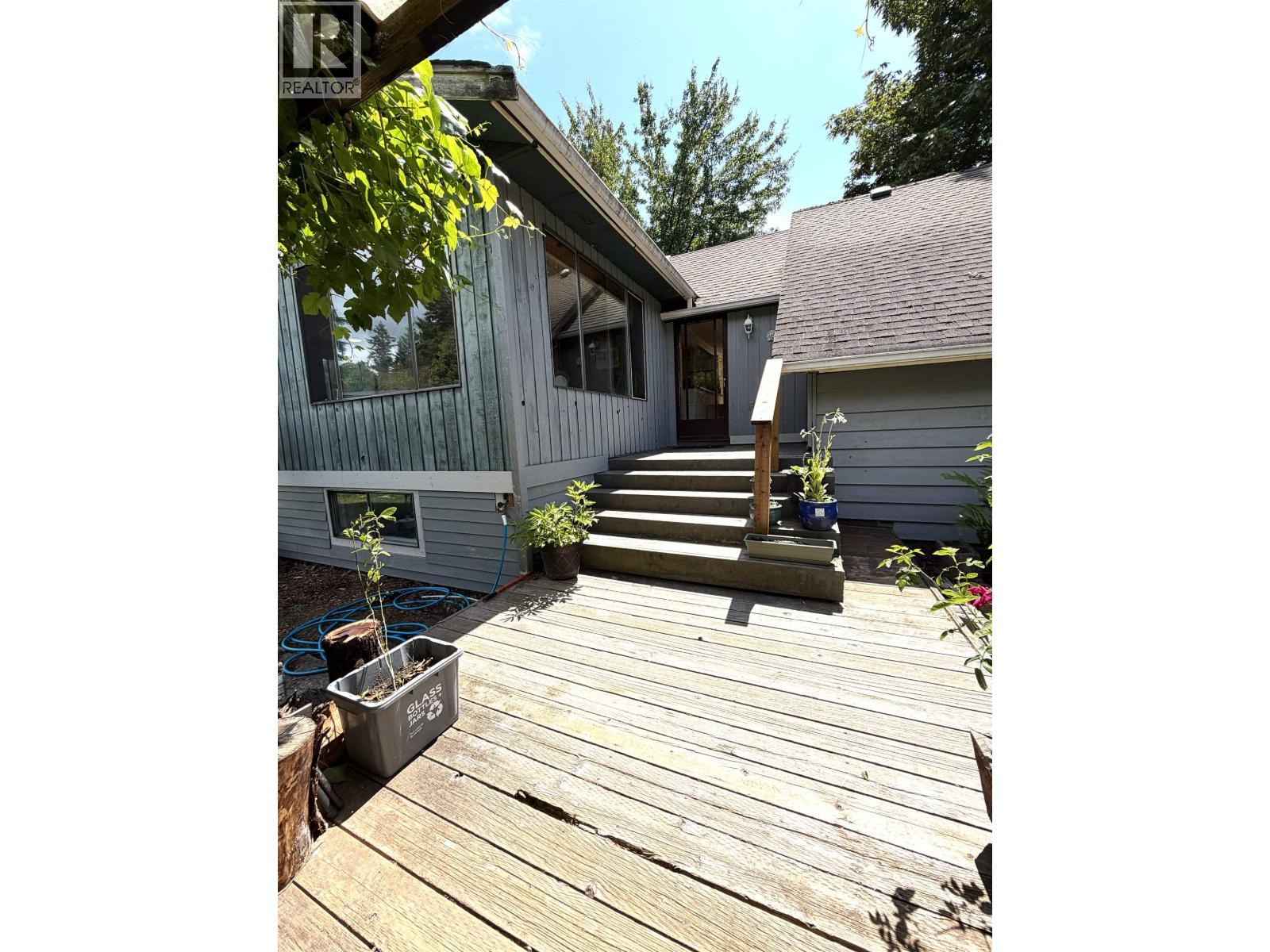 988 Cemetery Road, Gibsons, British Columbia  V0N 1V7 - Photo 4 - R3145417