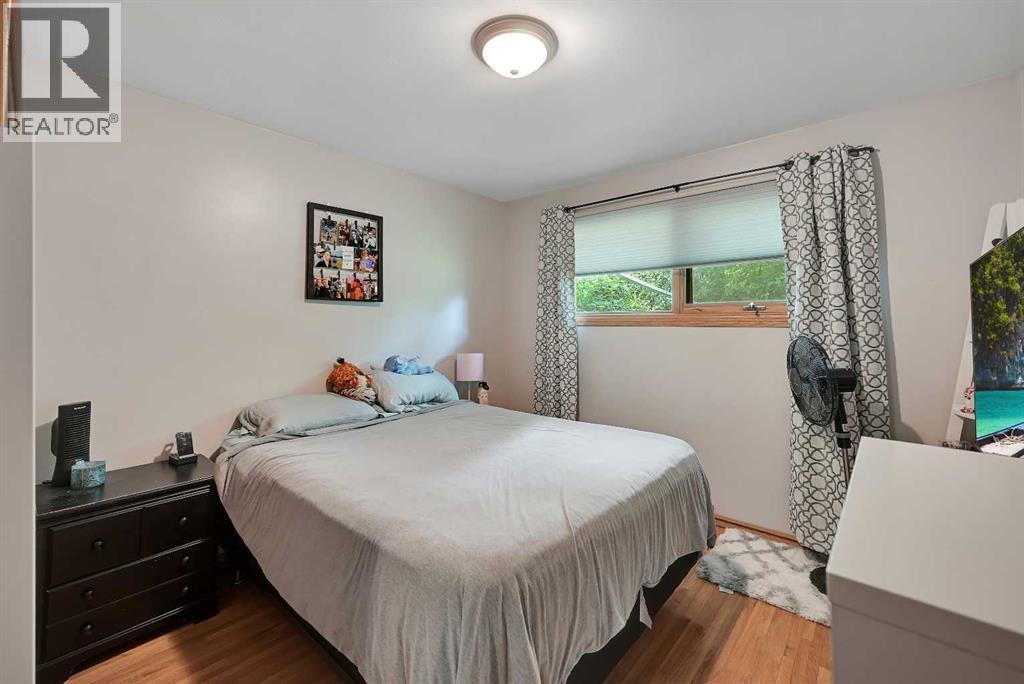 1415 Rosehill Drive Nw, Calgary, Alberta  T2K 1M3 - Photo 10 - A2331378