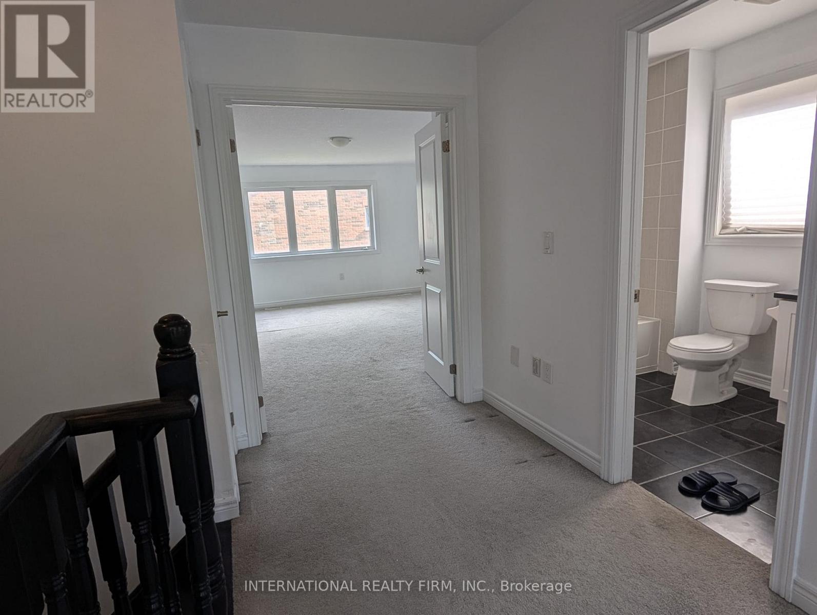 #main - 734 Yarfield Crescent, Newmarket, Ontario  L3X 1C8 - Photo 12 - N13669634