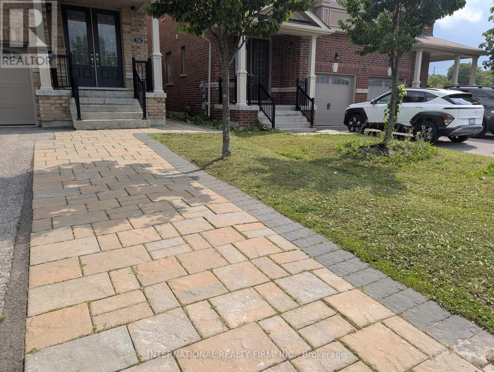 #main - 734 Yarfield Crescent, Newmarket, Ontario  L3X 1C8 - Photo 2 - N13669634
