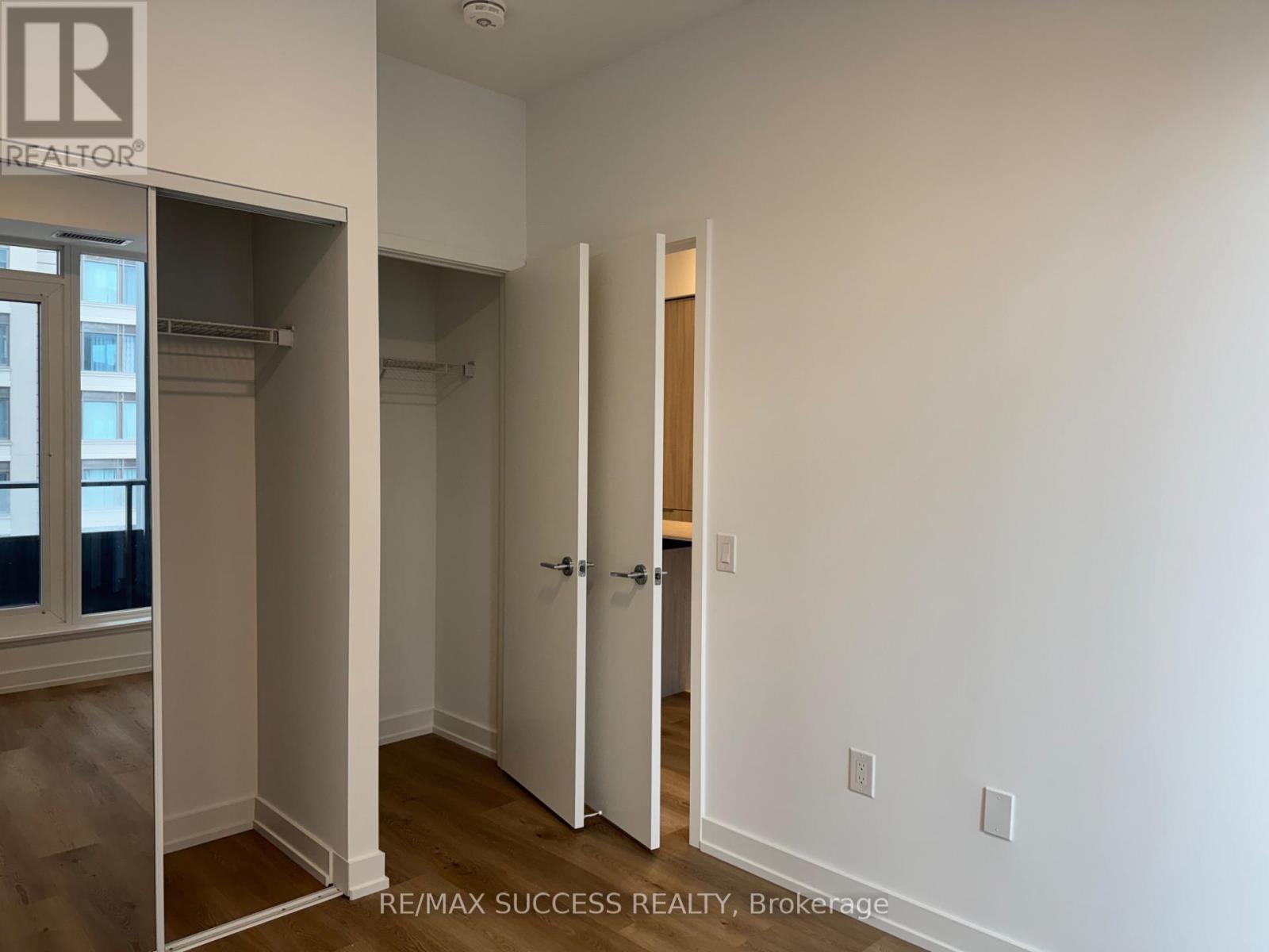 1607 - 395 Square One Drive, Mississauga, Ontario  L5B 0P6 - Photo 17 - W13669636