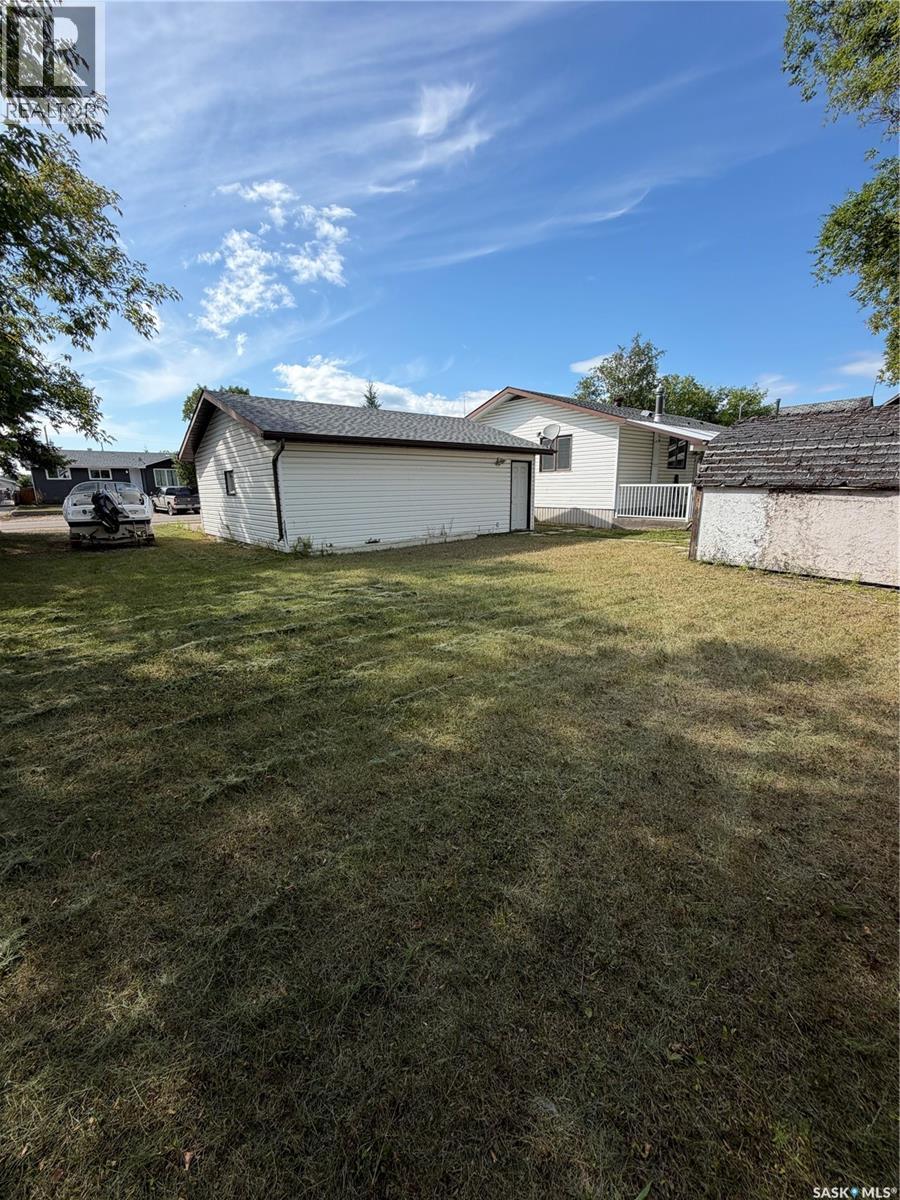 116 Hamjea Street, Hudson Bay, Saskatchewan  S0E 0Y0 - Photo 6 - SK045422