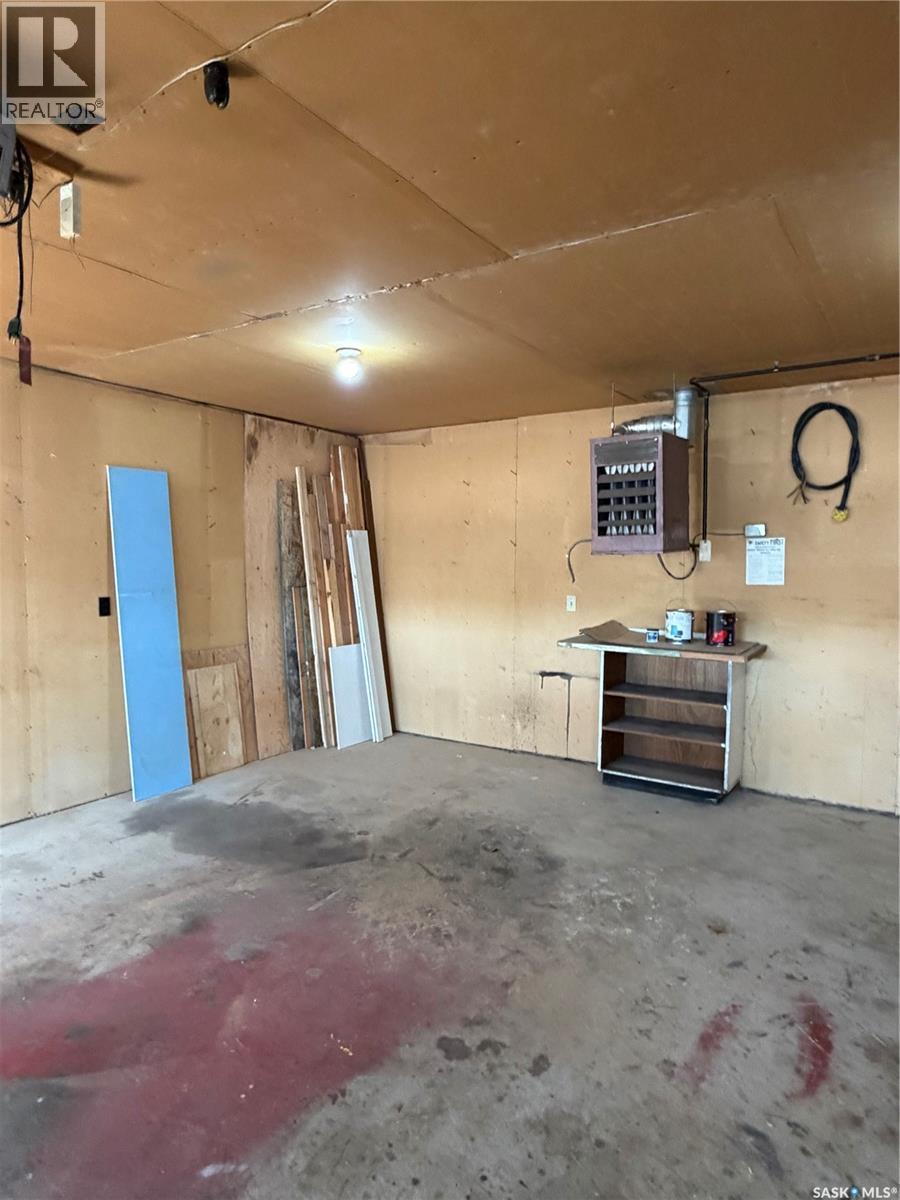 114 Hamjea Street, Hudson Bay, Saskatchewan  S0E 0Y0 - Photo 44 - SK045315