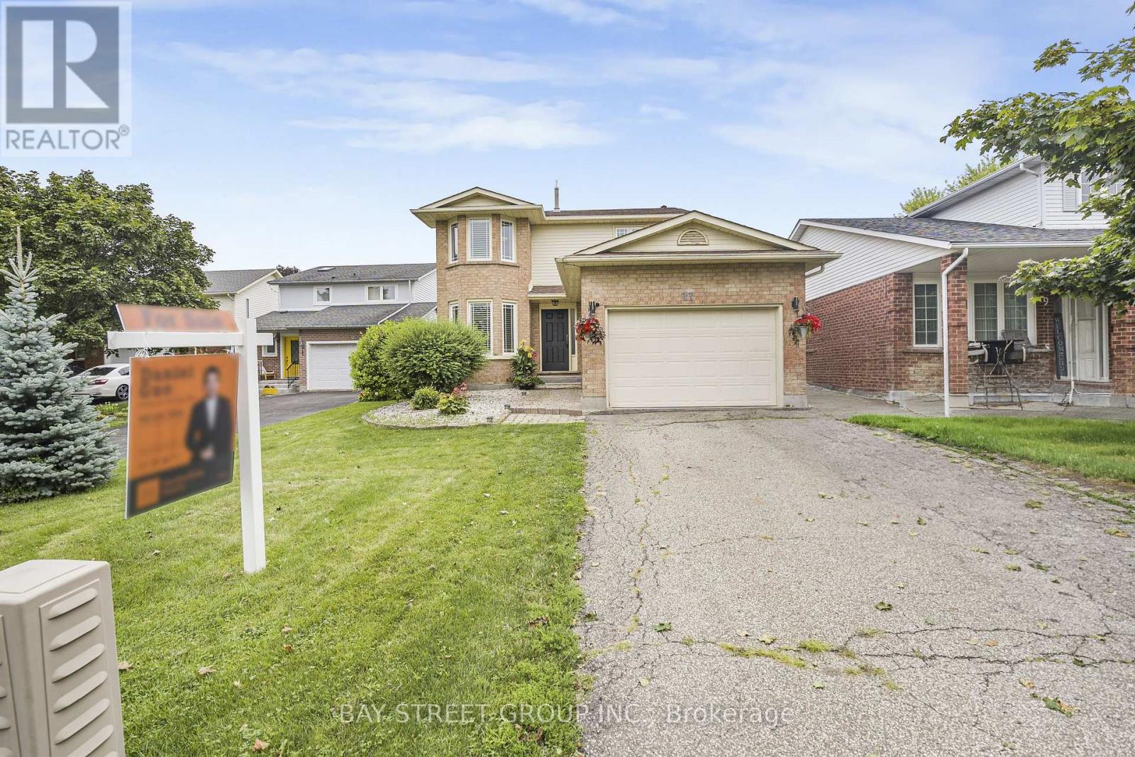 11 COLEMAN COURT, Thorold, Ontario