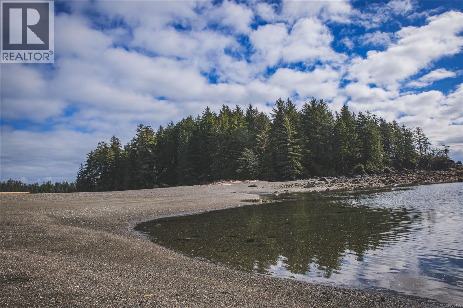 0 Francis Island, Ucluelet, British Columbia  V0R 3A0 - Photo 2 - 955496