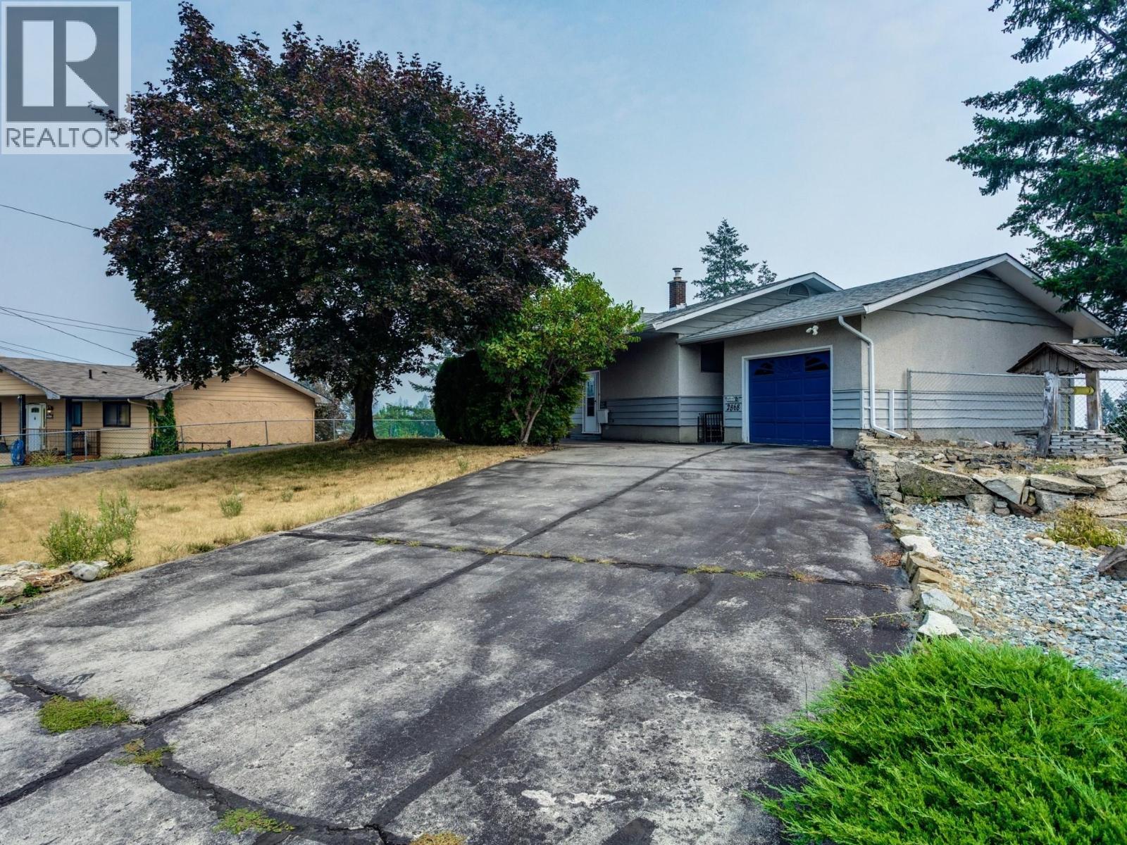 2868 Lower Glenrosa Road, West Kelowna, British Columbia