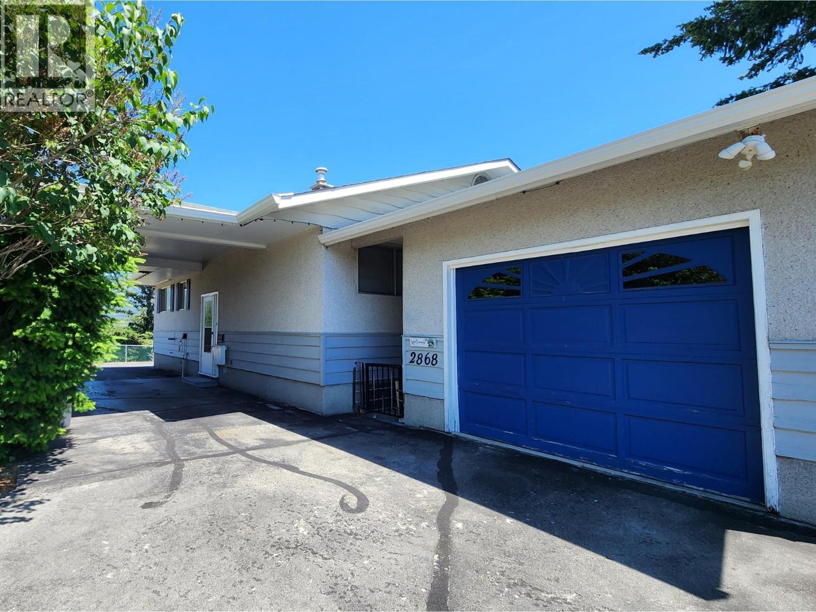 2868 Lower Glenrosa Road, West Kelowna, British Columbia  V4T 1C9 - Photo 2 - 10395312